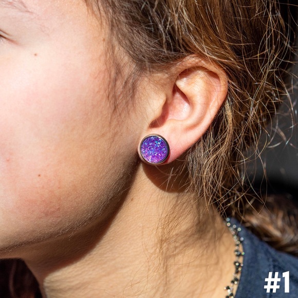 Dainty Druzy Round Earring - Picture 6 of 8